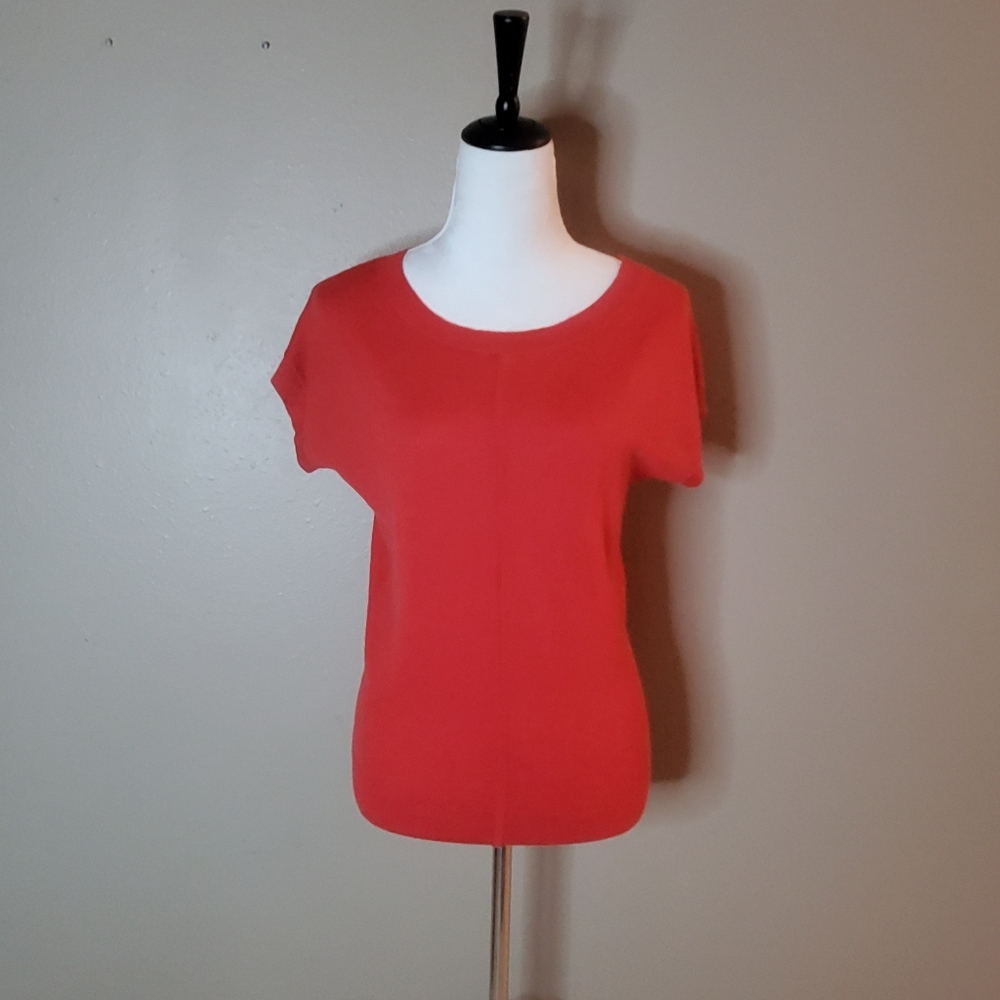 The Limited Red Orange Short Sleeve Light Weight Sweater Size Medium